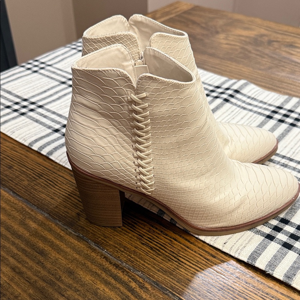 MIA Cream Textured Ankle Boots